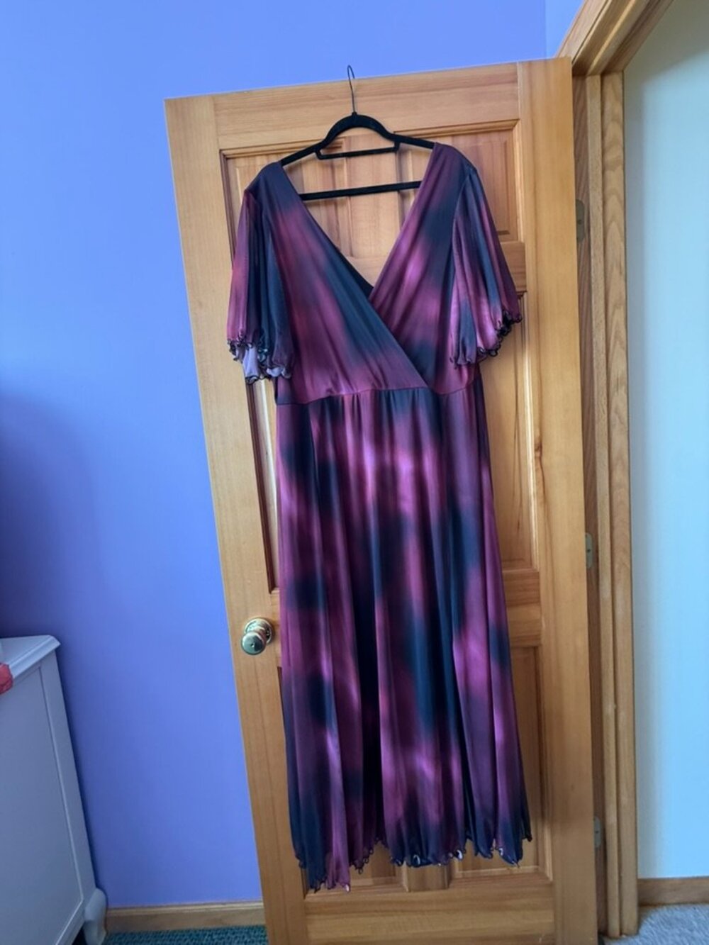 NWT Fashion SZN Plus Burgundy Splotched Die Dress
